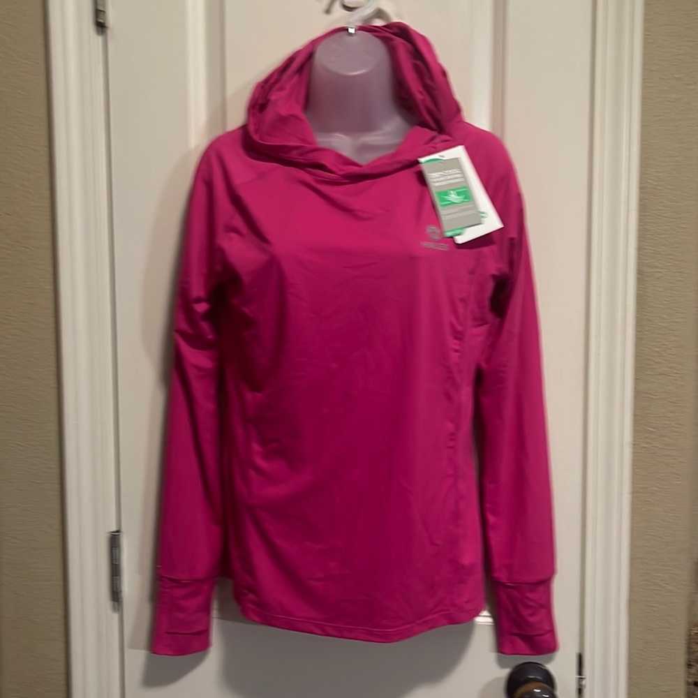 Pink dry cool hooded shirt size M. NWT